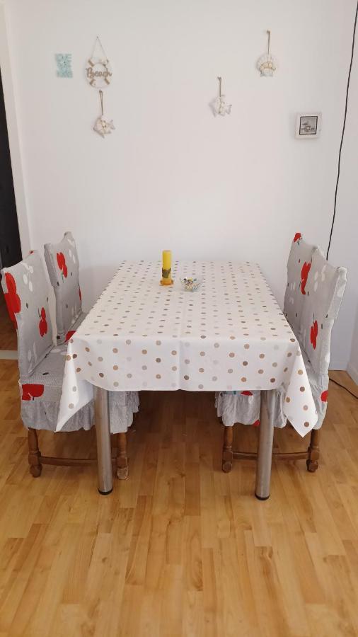 Apartmani Mary Dugi Rat Εξωτερικό φωτογραφία