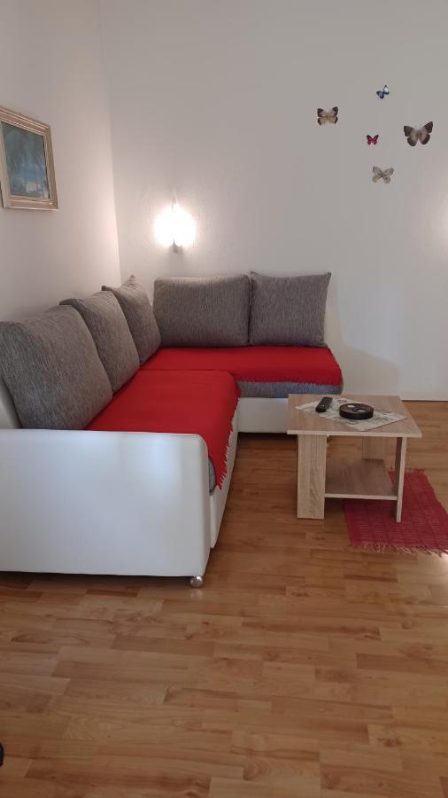 Apartmani Mary Dugi Rat Εξωτερικό φωτογραφία