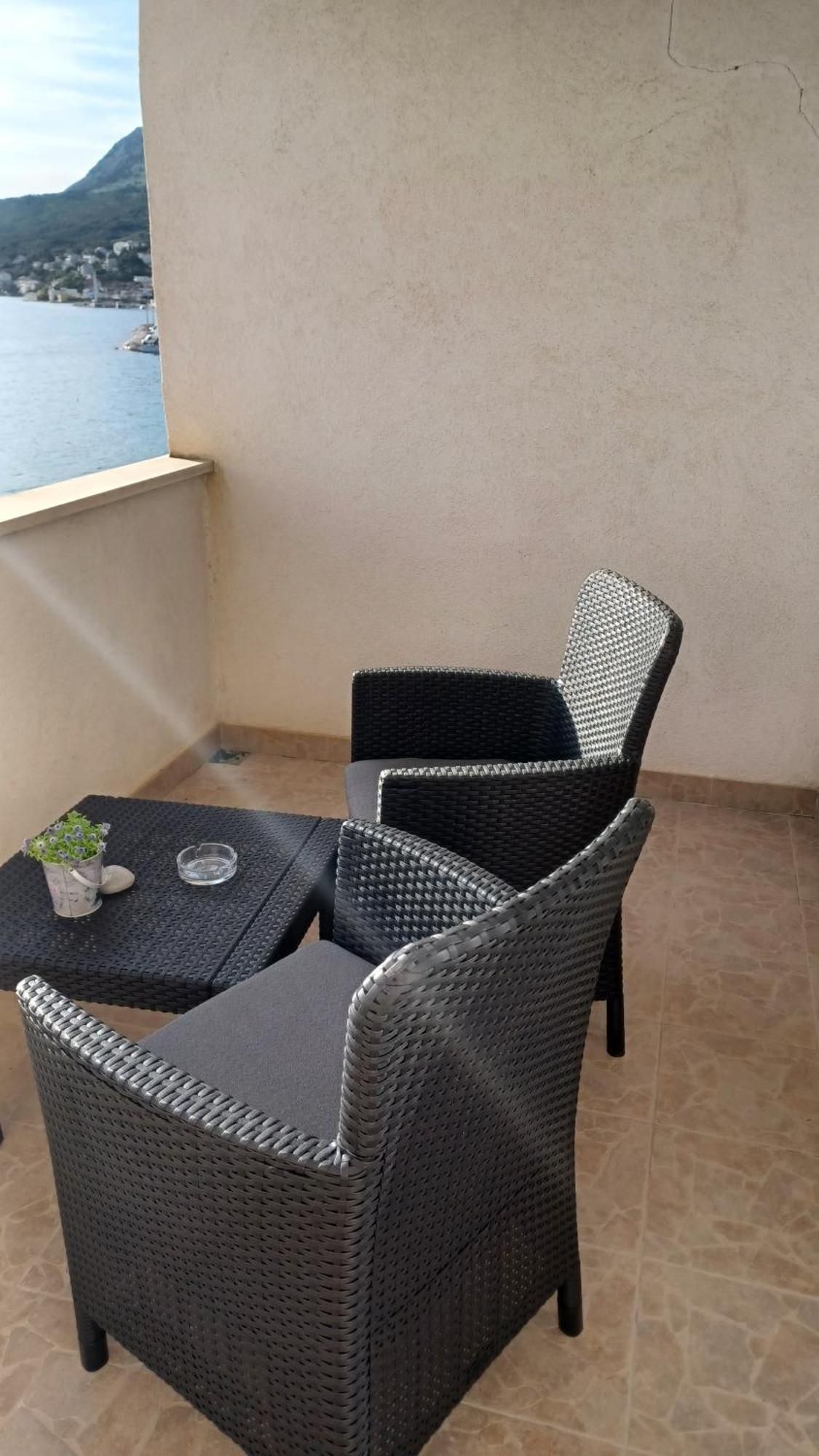 Apartmani Mary Dugi Rat Εξωτερικό φωτογραφία